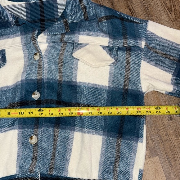 Thick Plaid Shacket - Picture 8 of 8